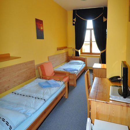 Hotel U Radnice Louny Cameră foto