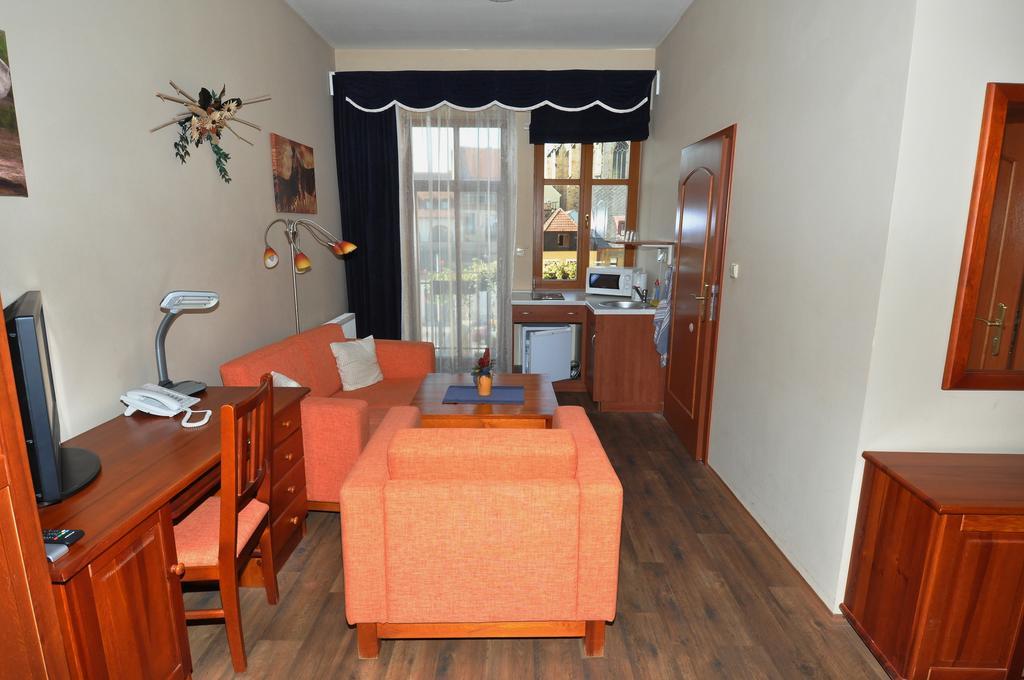 Hotel U Radnice Louny Exterior foto
