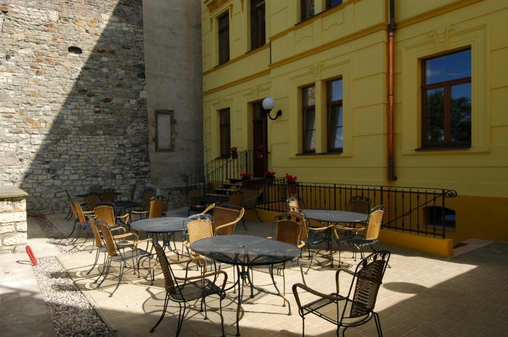 Hotel U Radnice Louny Exterior foto